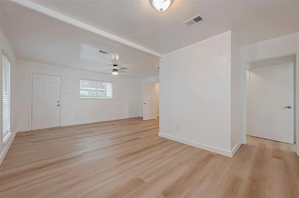 Photo of 5902 Templegate Drive