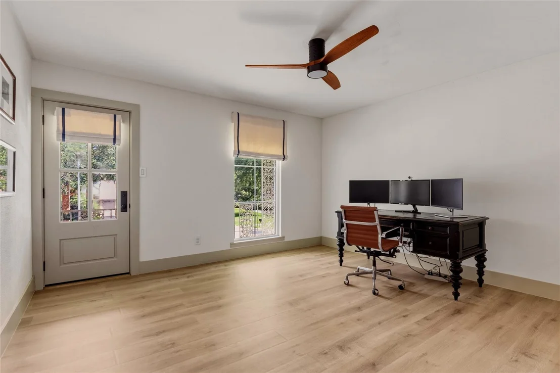 Photo of 12035 Riverview Drive
