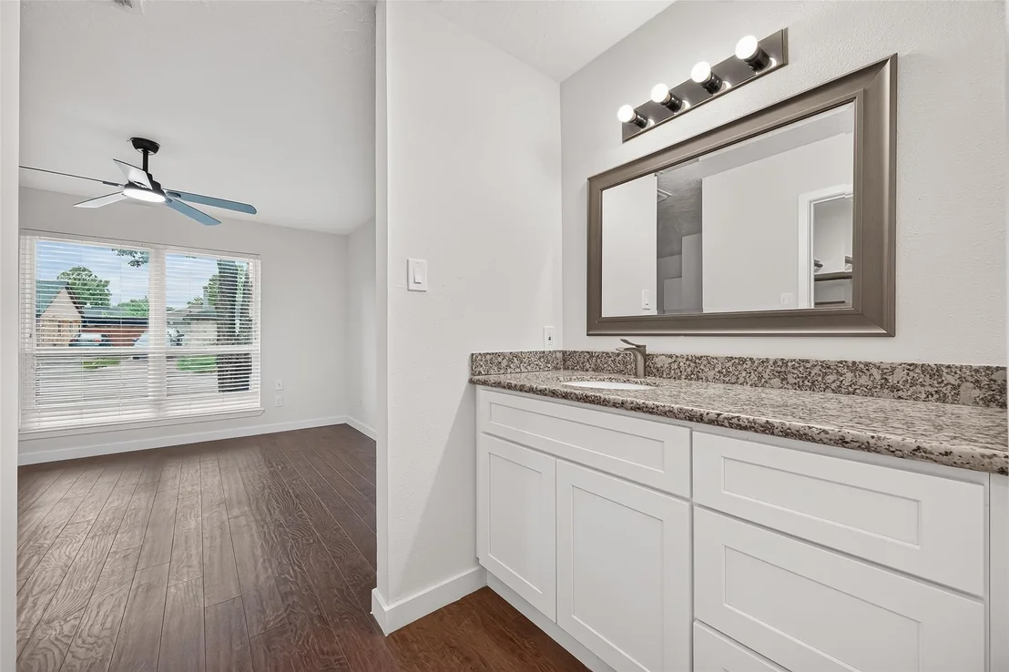 Photo of 9523 Riverside Lodge Drive