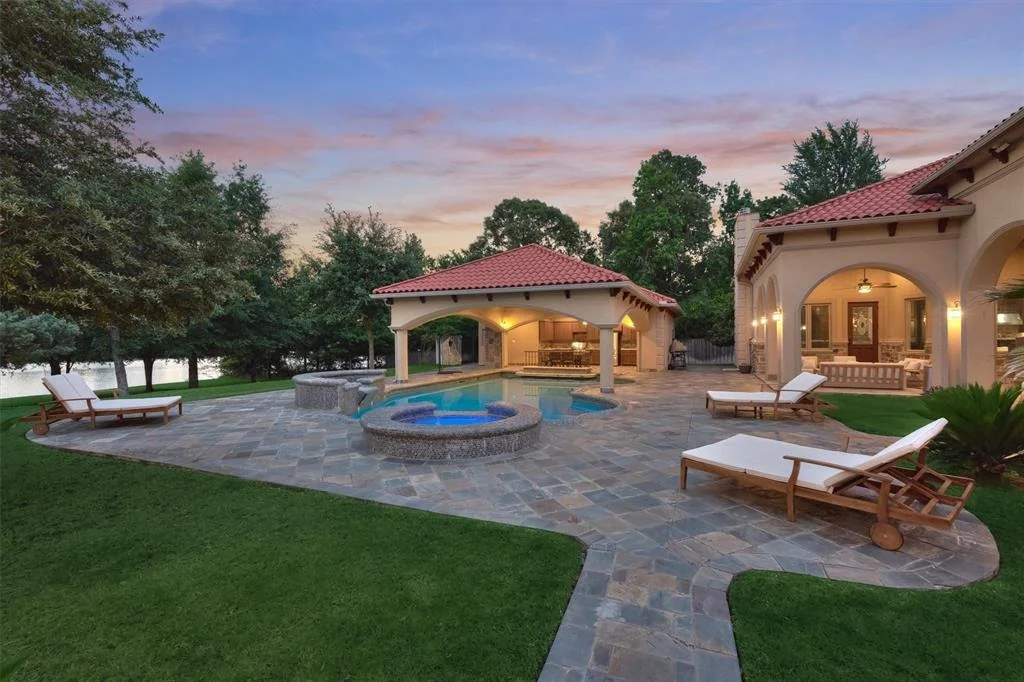 Photo of 490 Royal Navigator Road
