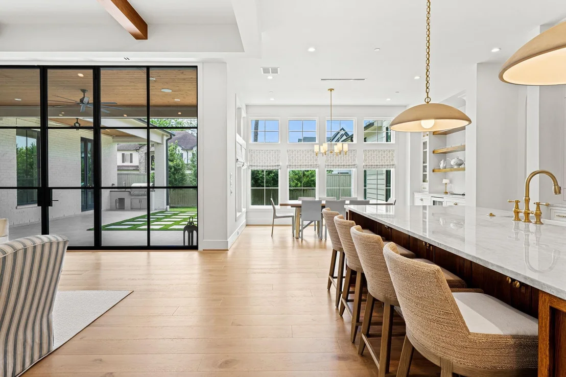 Photo of 8722 Lupton Lane
