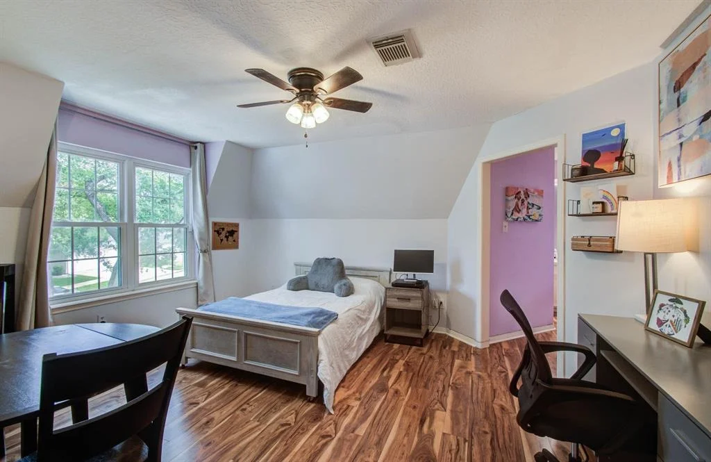 Photo of 11311 Chevy Chase Drive