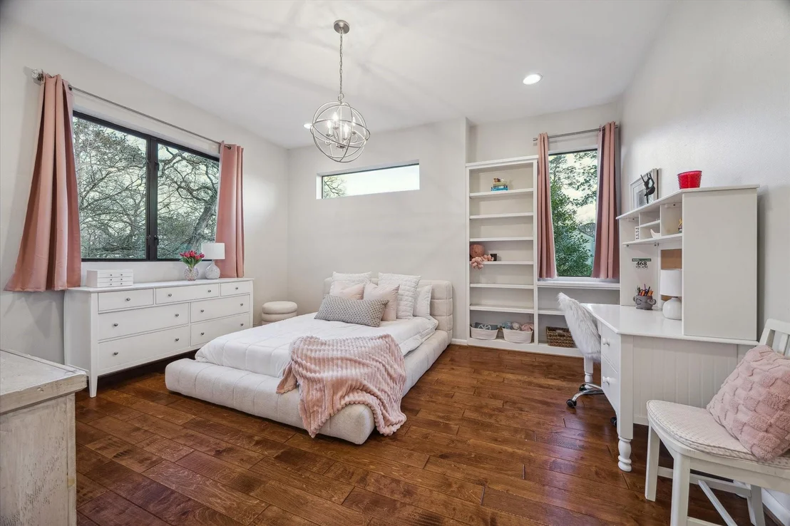 Photo of 10818 Pepper Lane