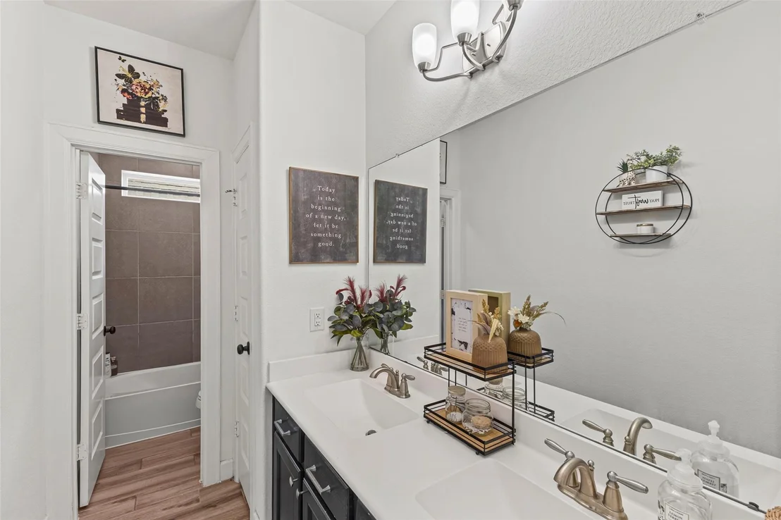 Photo of 7823 Leighton Trail