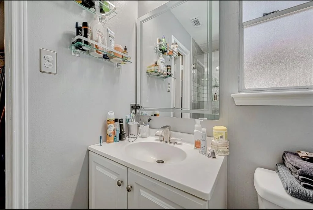 Photo of 16107 Lakestone Drive