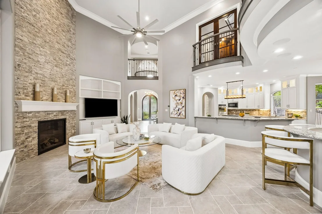 Photo of 907 Enclave Lake Drive