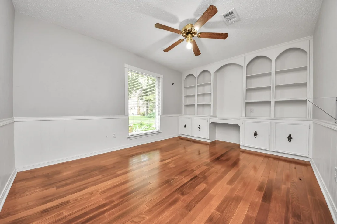 Photo of 5807 Foresthaven Drive