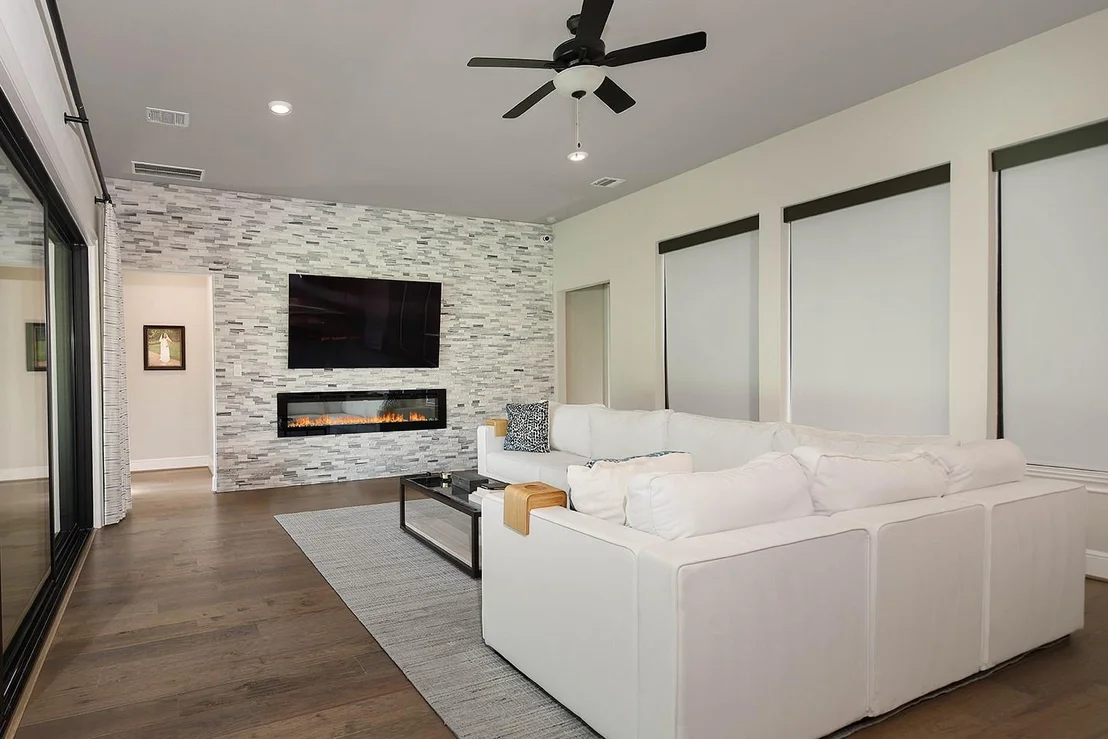 Photo of 28268 Woodley Drive
