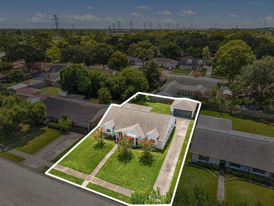 Photo of 4321 Kingfisher Drive