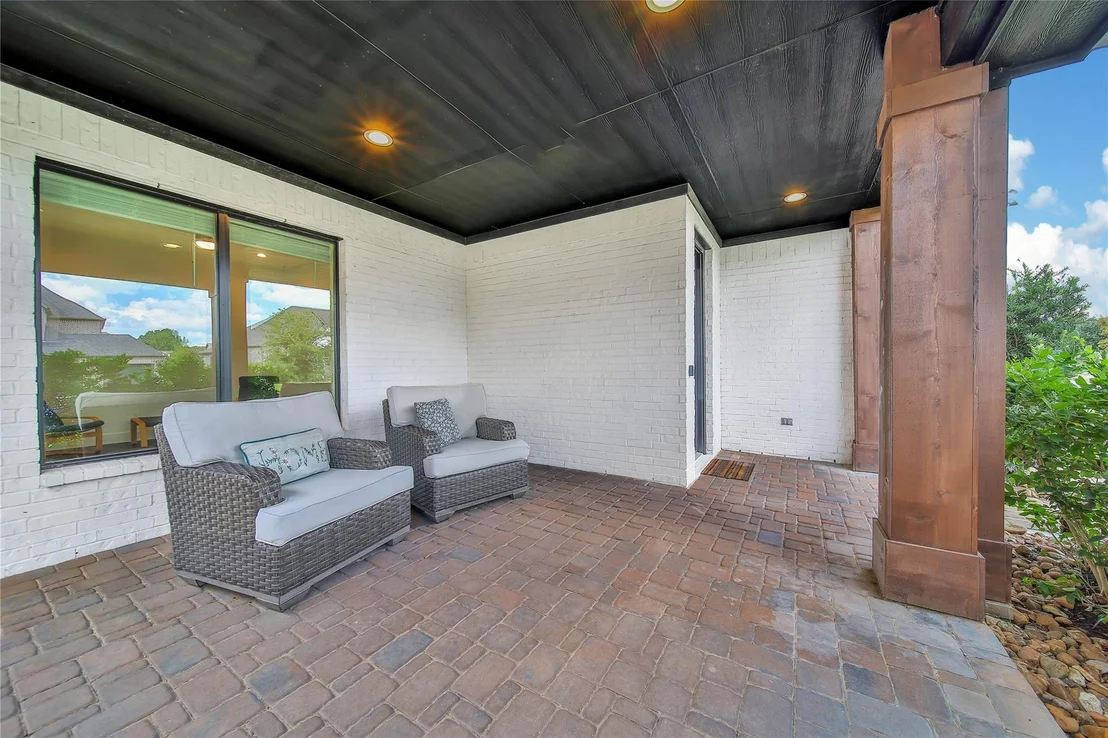 Photo of 115 Oak Estates Drive