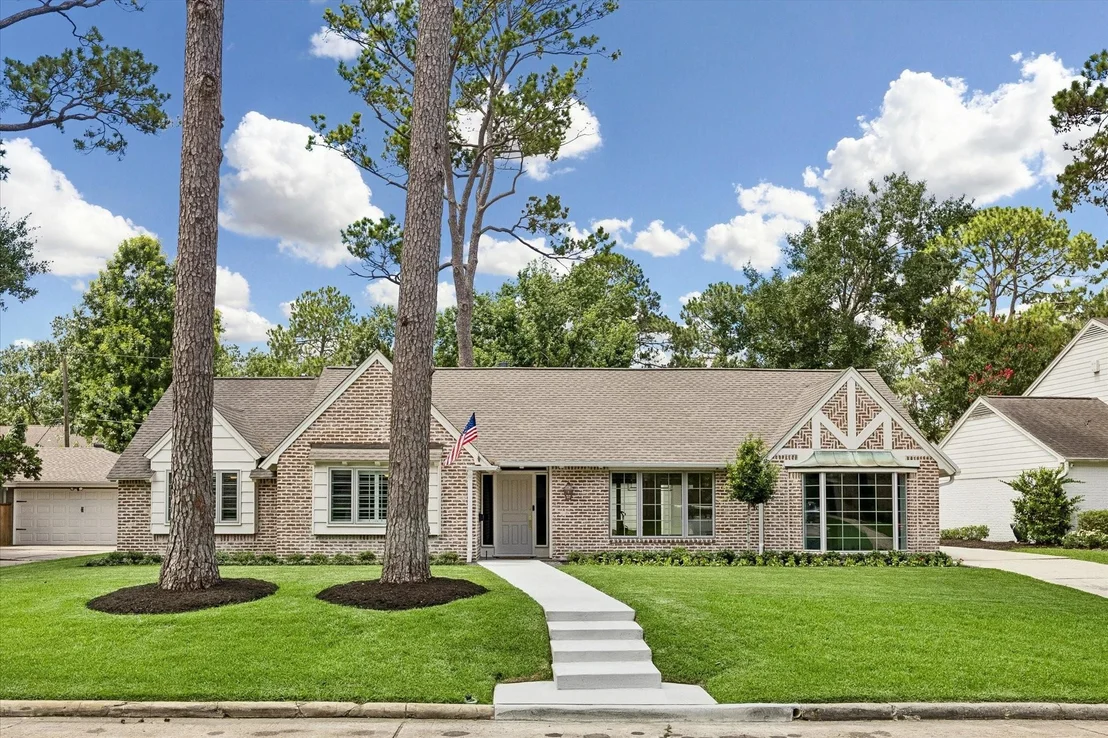 Photo of 14355 Chadbourne Drive