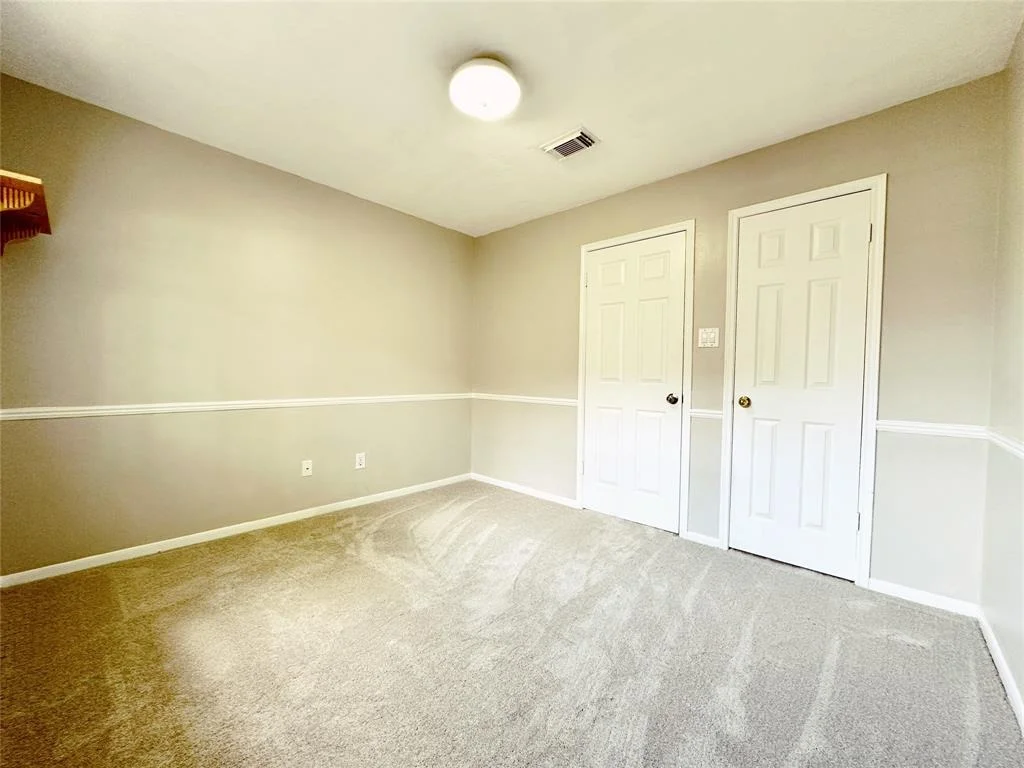 Photo of 16031 Lakestone Drive