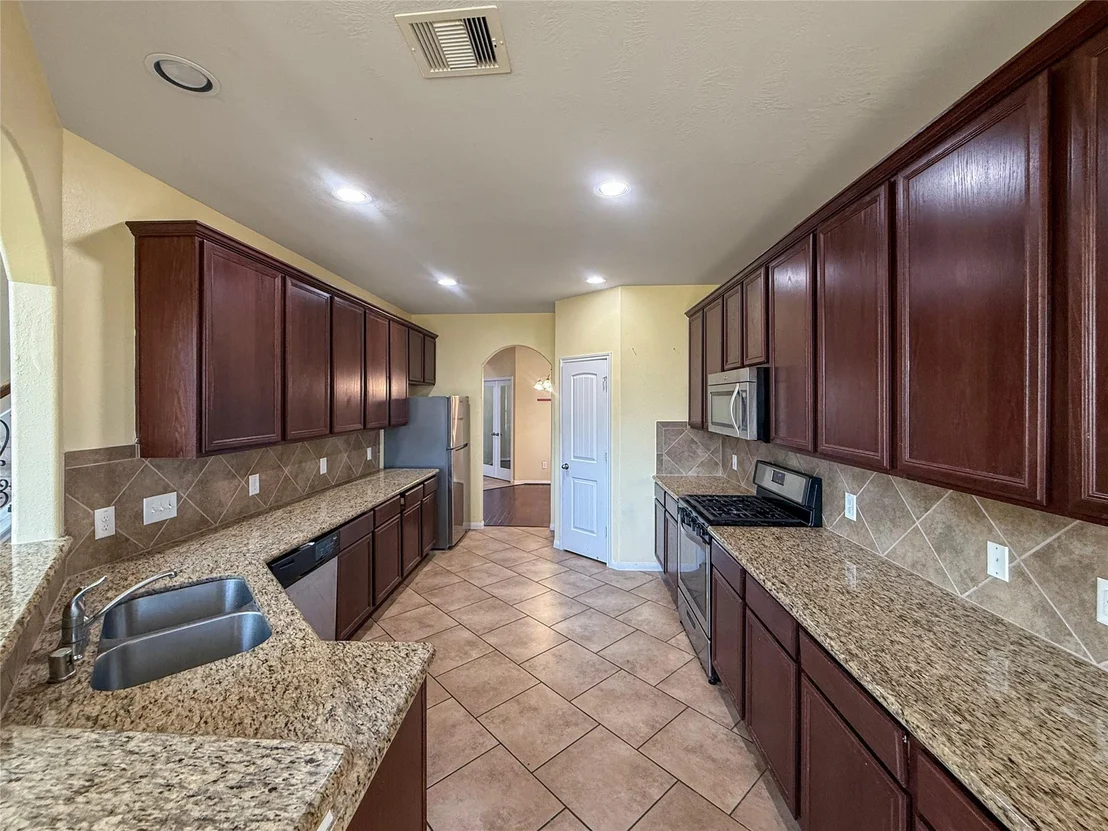 Photo of 1610 Mason Knights Drive