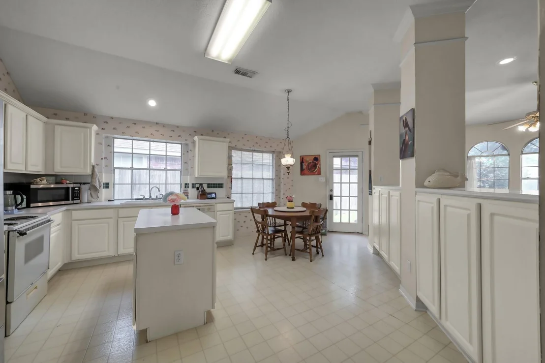 Photo of 30915 Trinket Drive