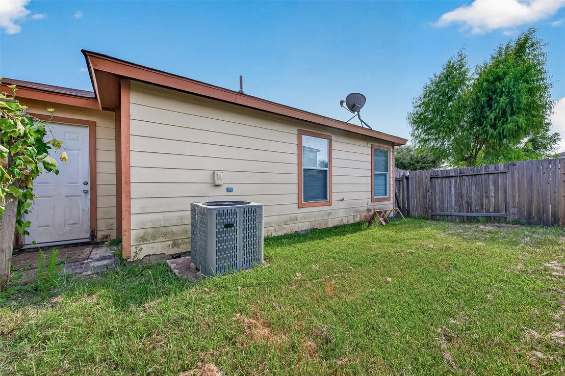 Photo of 12926 Valleygate Lane
