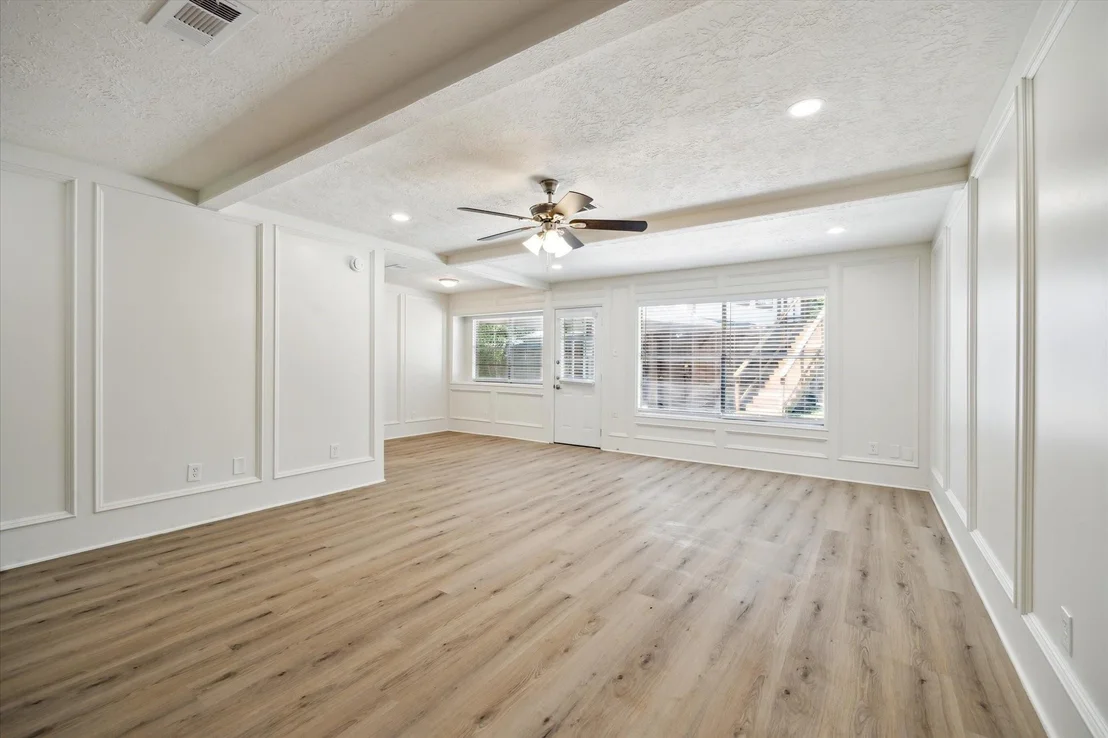 Photo of 25402 Lynbriar Lane