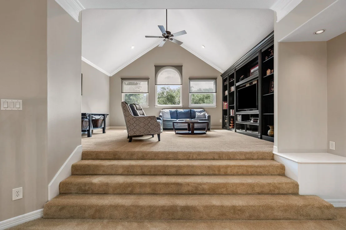 Photo of 7027 Centre Oaks Drive