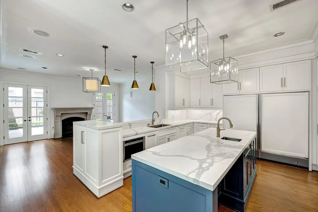 Photo of 4248 Sunset Boulevard