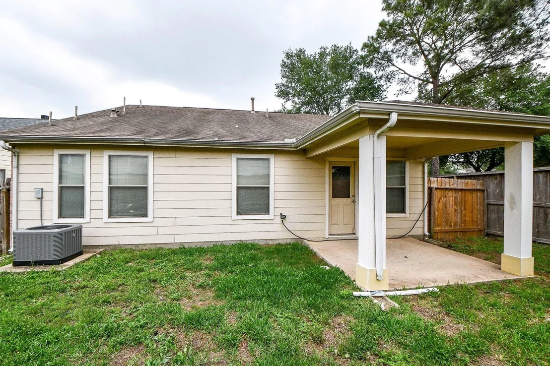 Photo of 29530 Legends Glen Drive