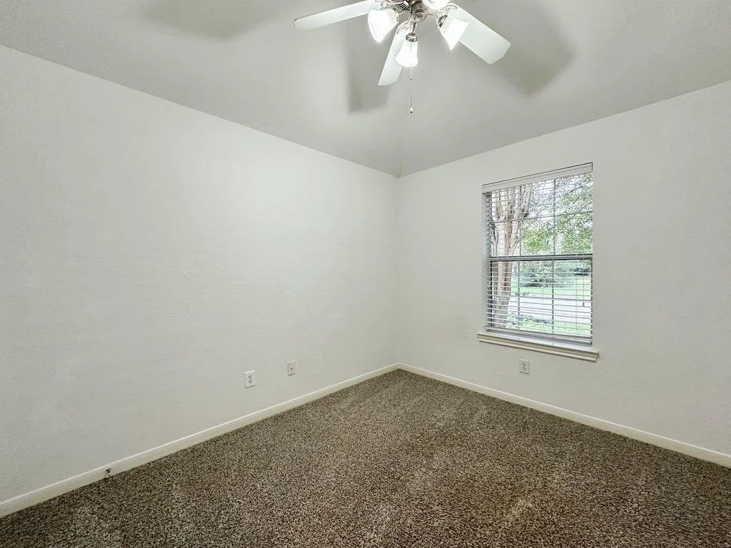 Photo of 73 E Montfair Boulevard