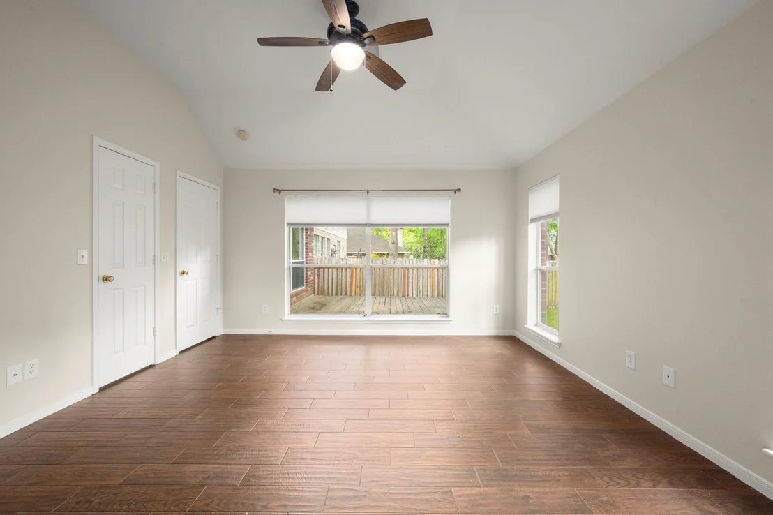 Photo of 22 N Hollylaurel Circle