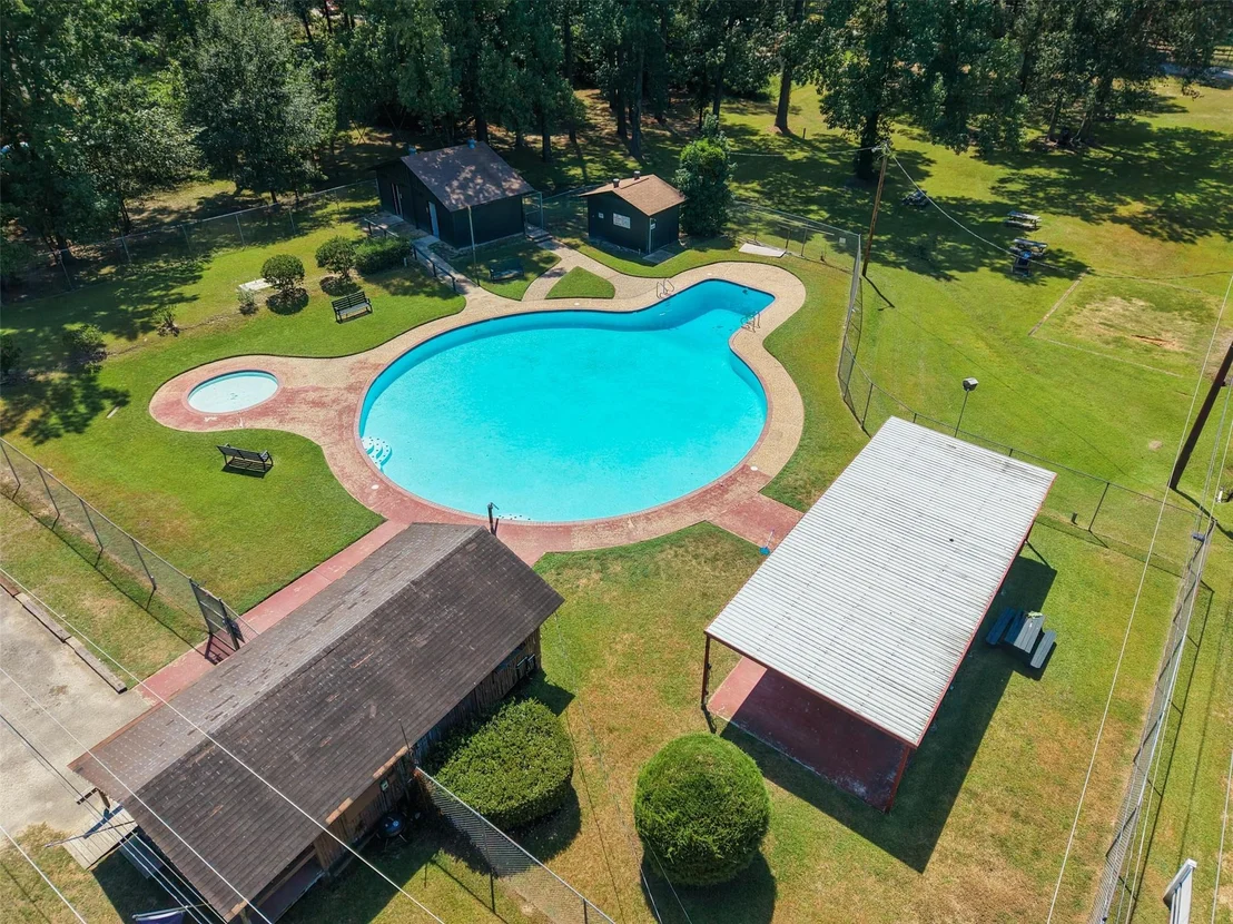 Photo of 15843 Oak Drive