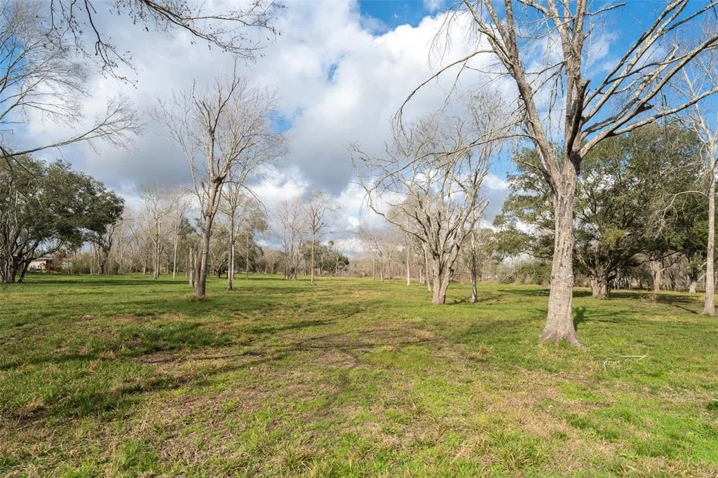 Photo of 17810 Oak Meadow Road