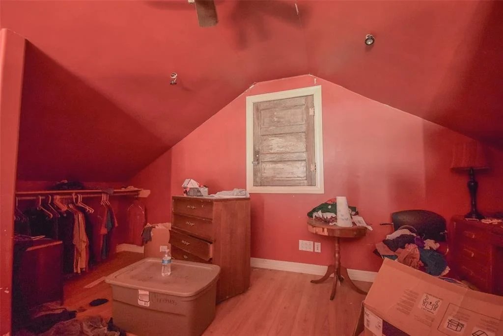 Photo of 529 W 4th Street