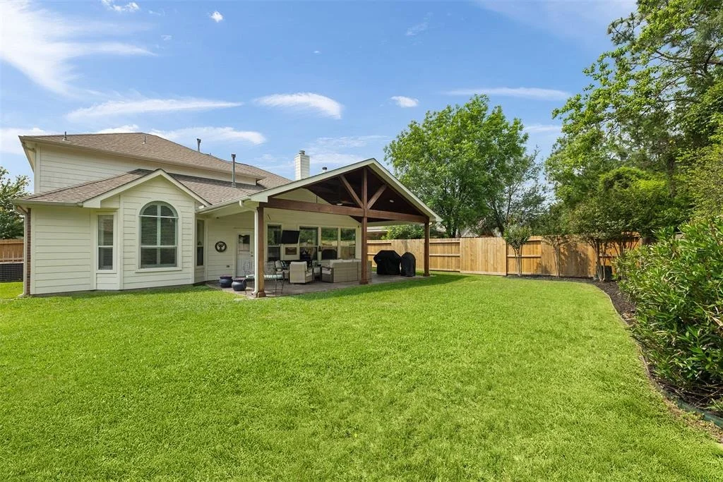 Photo of 21247 Albany Park Lane