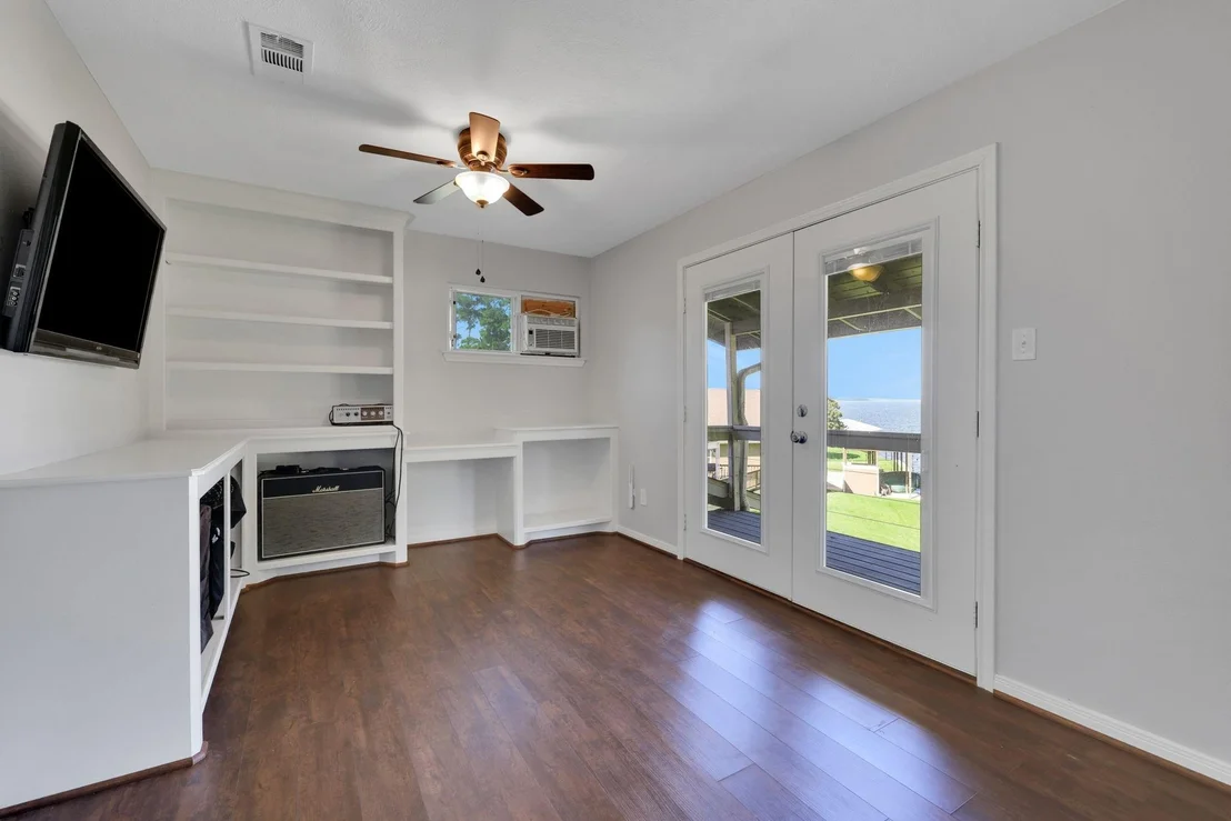 Photo of 20 Ridgeway Drive