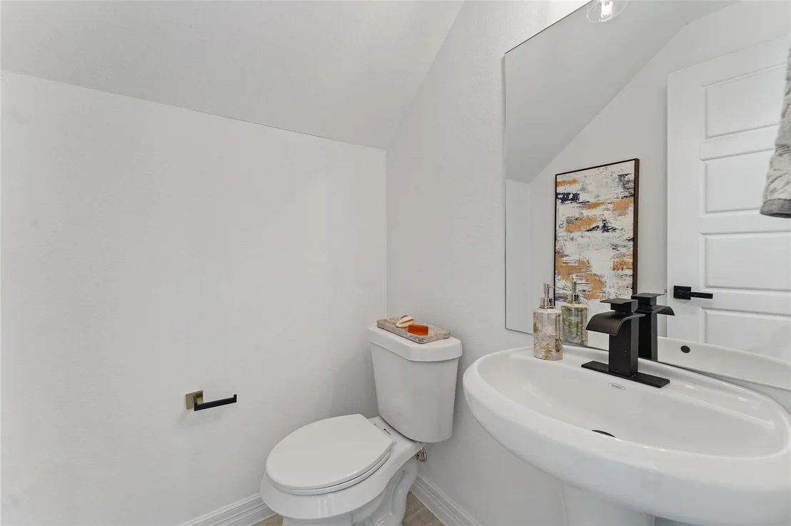 Photo of 9023 Comal Street