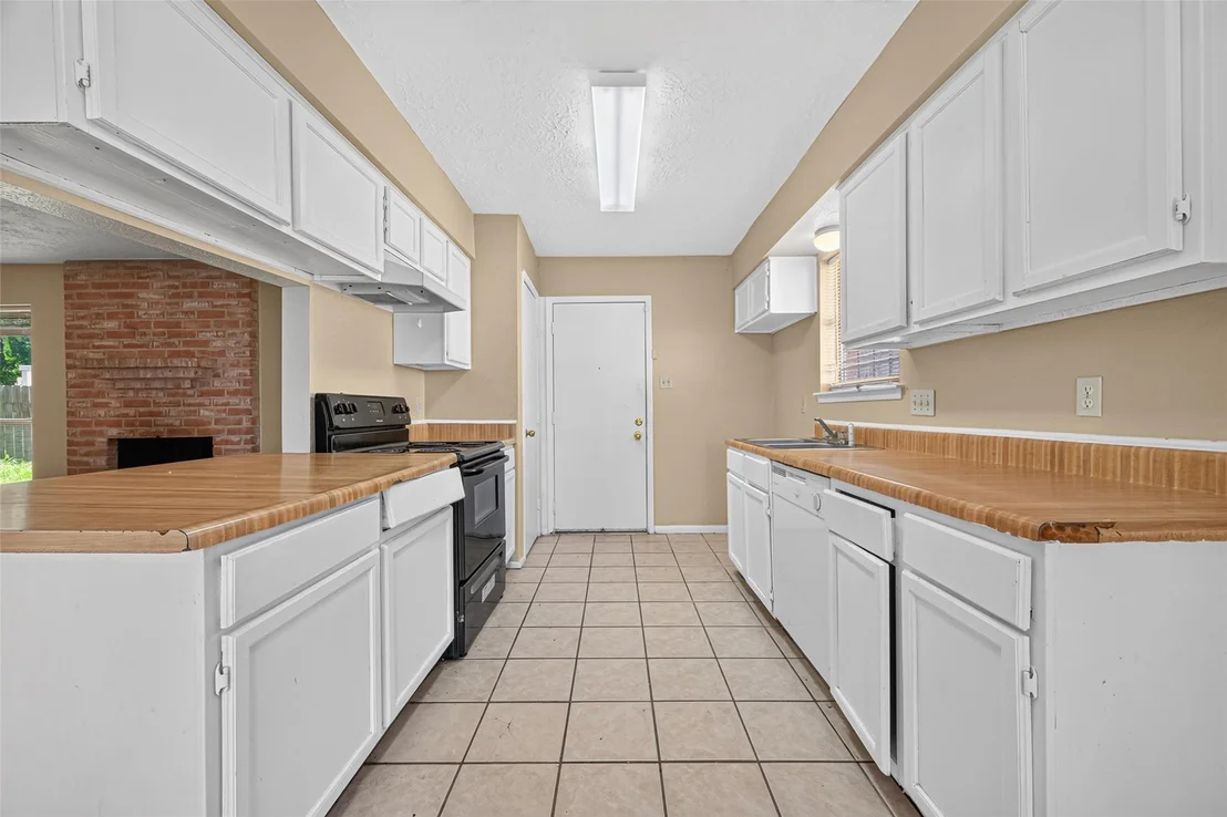 Photo of 18526 Lippizaner Drive