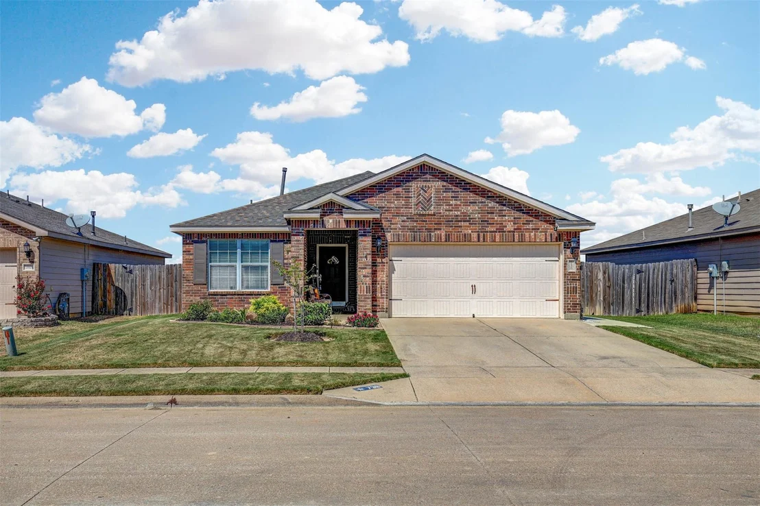 Photo of 736 Lazy Crest Drive
