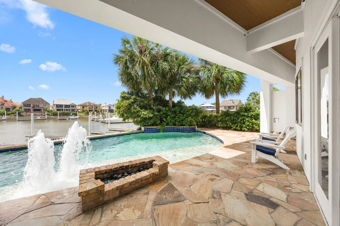 Photo of 721 Harborside Way