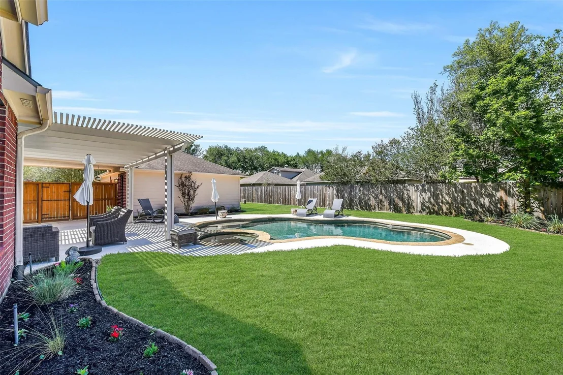 Photo of 2864 Everett Drive