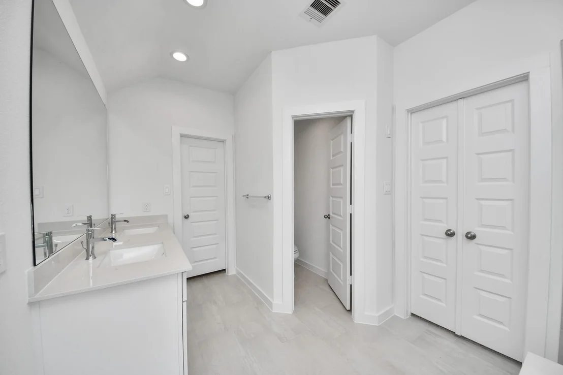 Photo of 5823 Madison Trail Drive