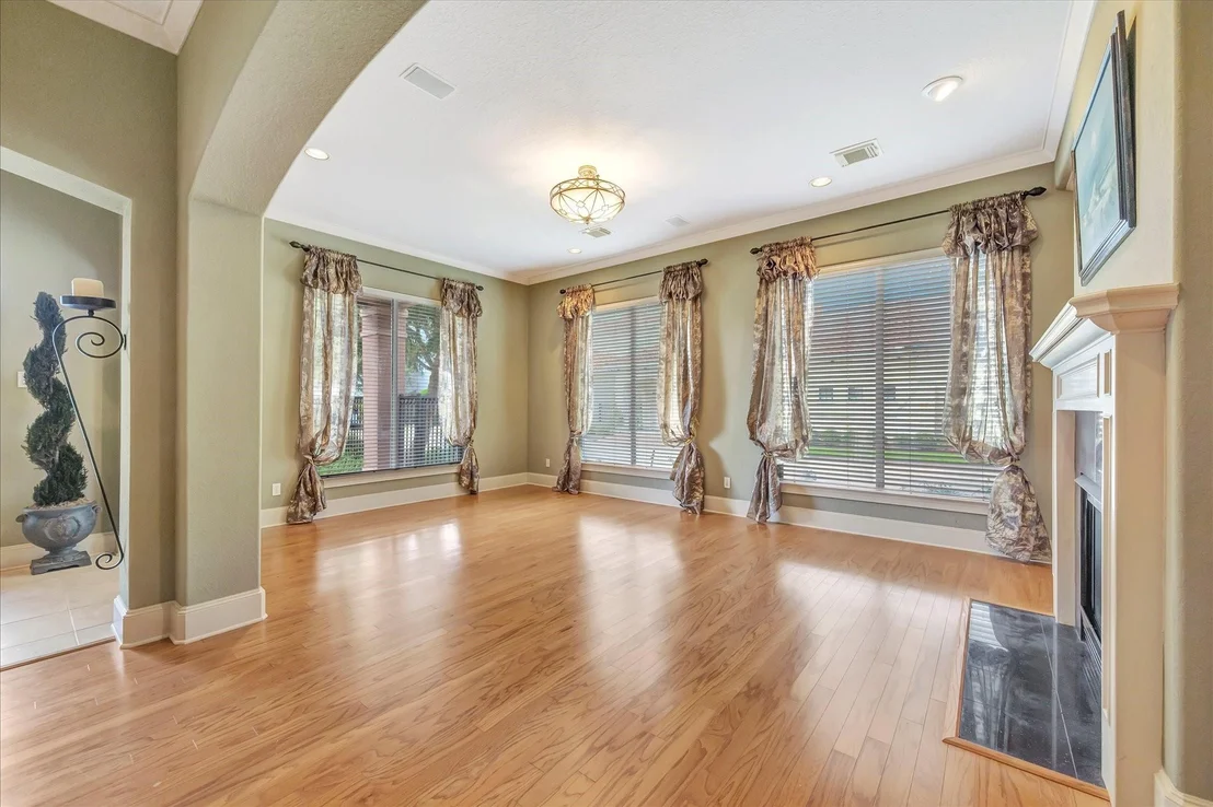 Photo of 604 Harborside Way