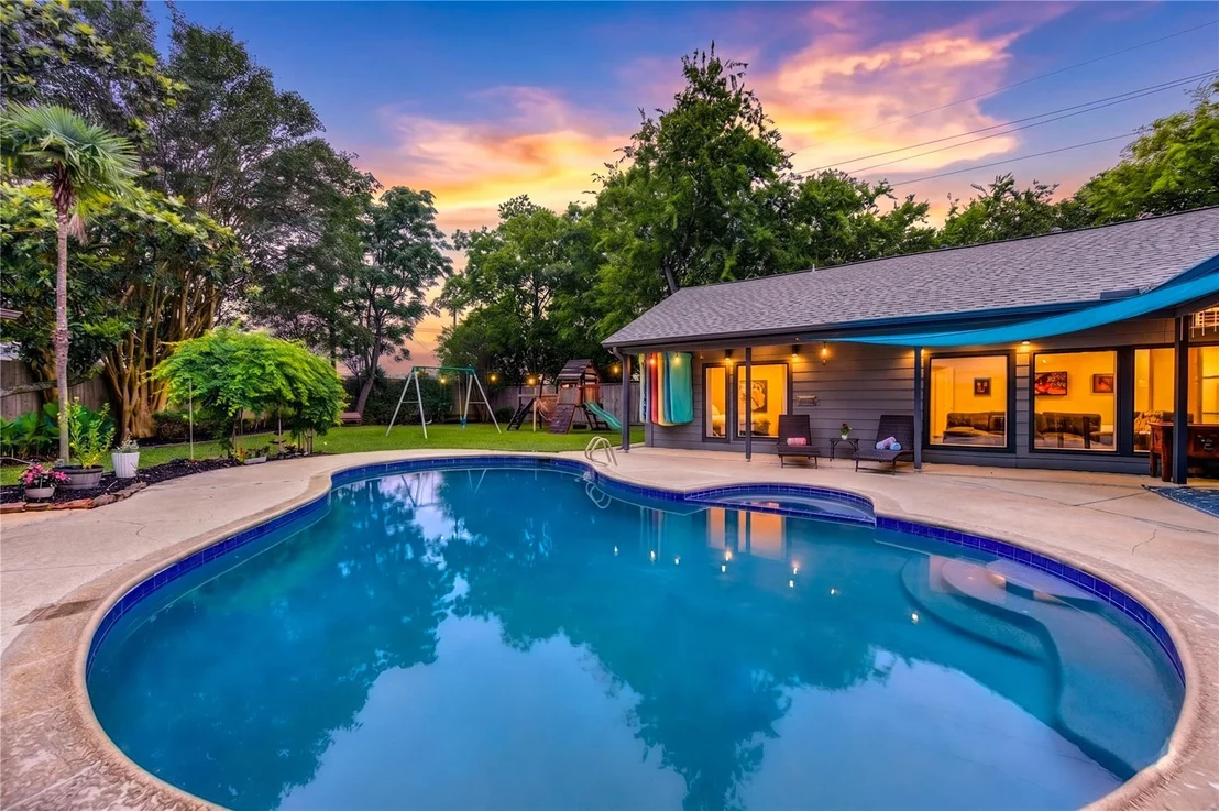Photo of 1026 Riverlace Drive