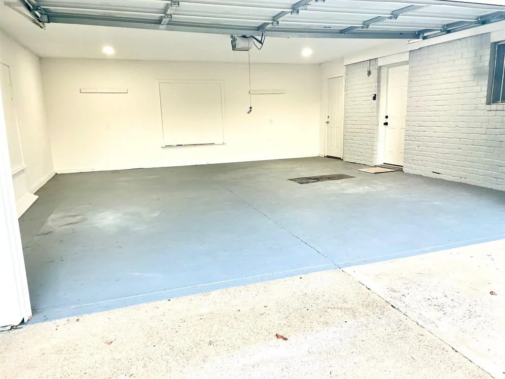 Photo of 187 Golfview Drive N