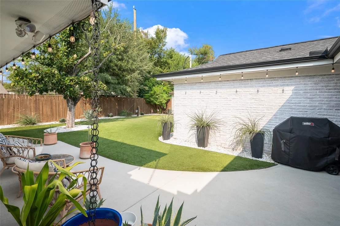 Photo of 10622 Riverview Drive