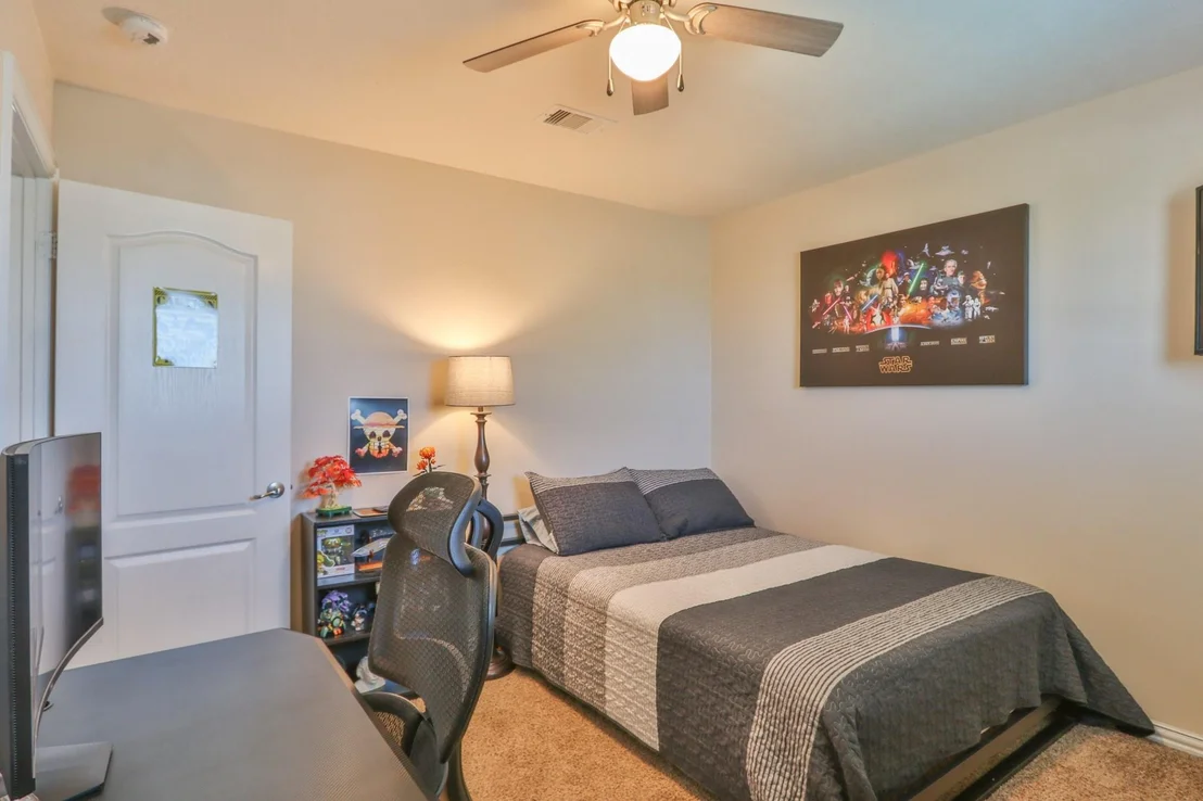 Photo of 802 Brushfield Court