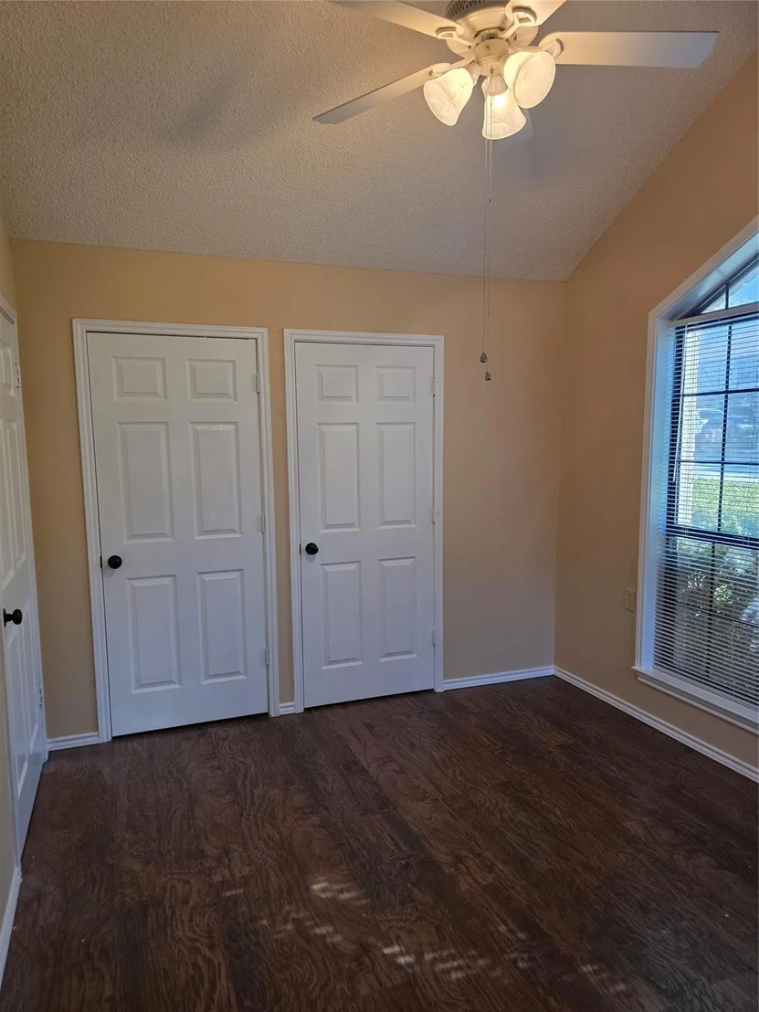 Photo of 3437 Columbia Drive
