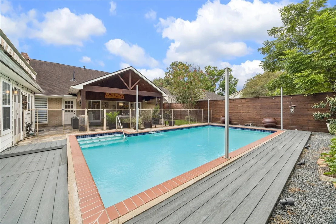 Photo of 5402 Valkeith Drive