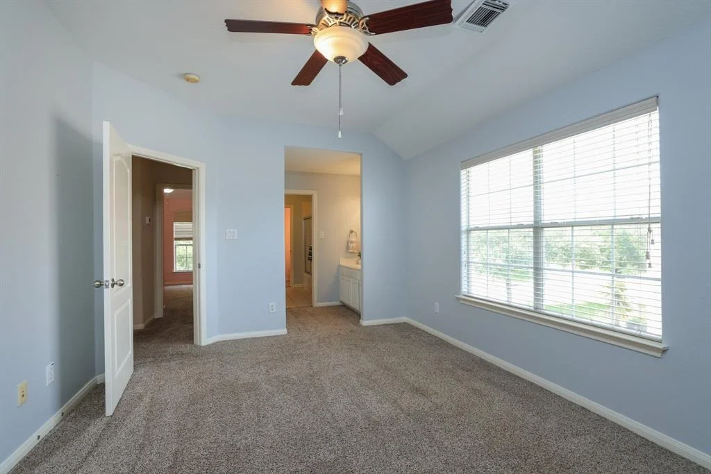 Photo of 17430 Autumn Oak Way