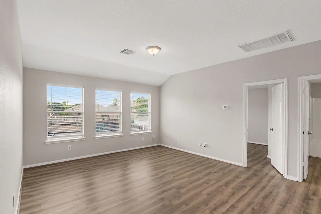 Photo of 914 Brady Bend Drive