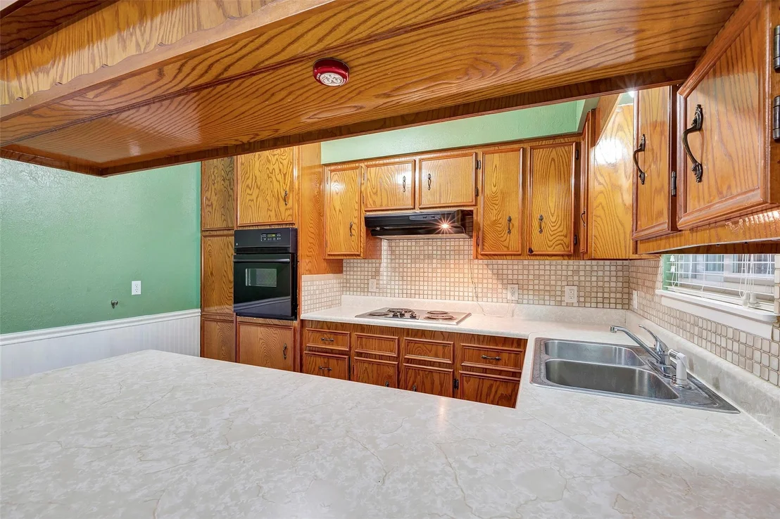 Photo of 302 Walnut Cove