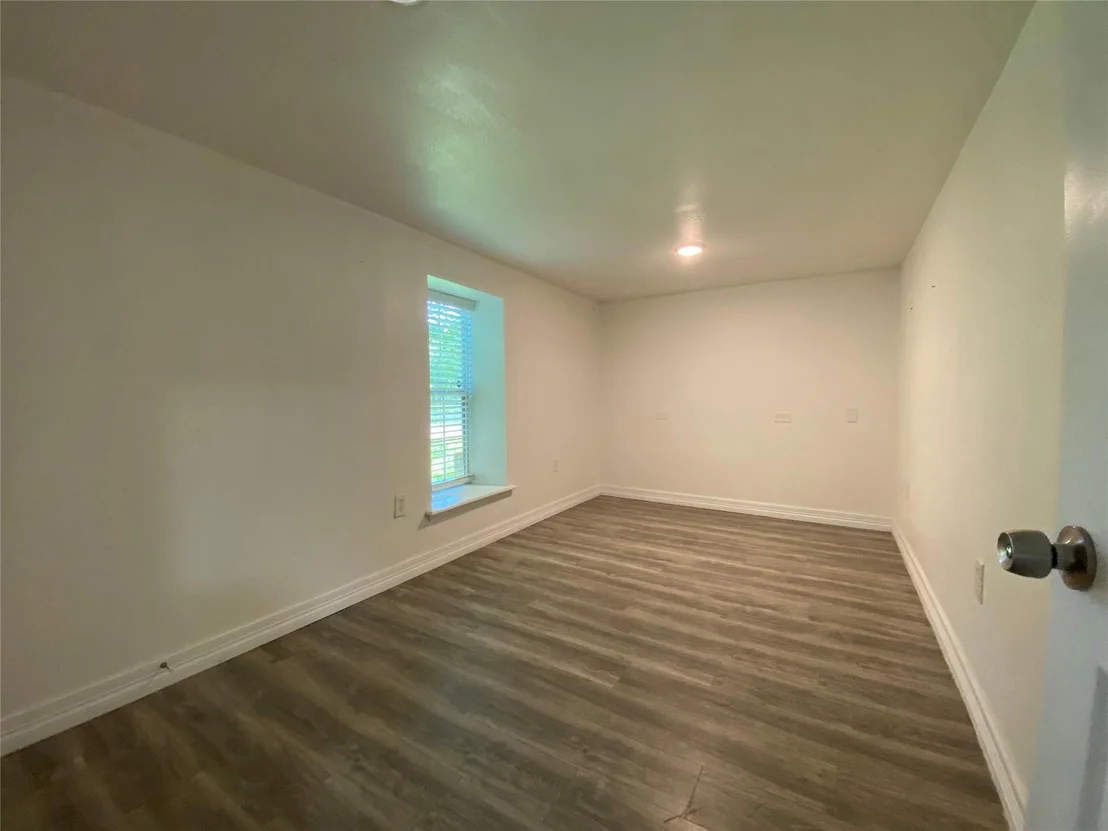 Photo of 1402 Avenue K
