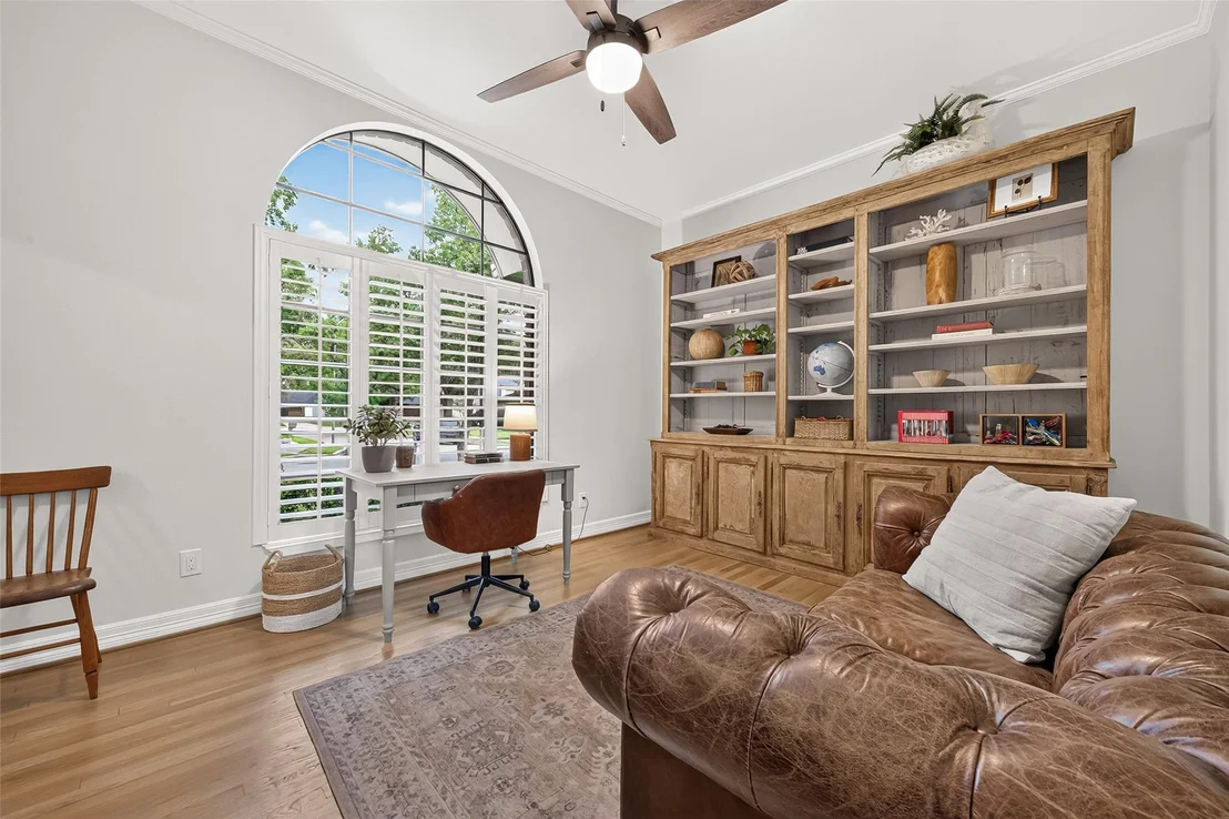 Photo of 11423 Highgrove Drive