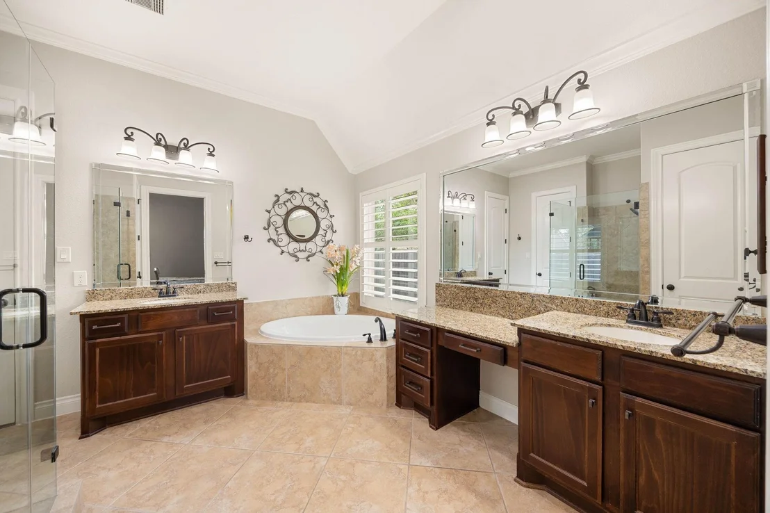 Photo of 2203 Draycutt Drive