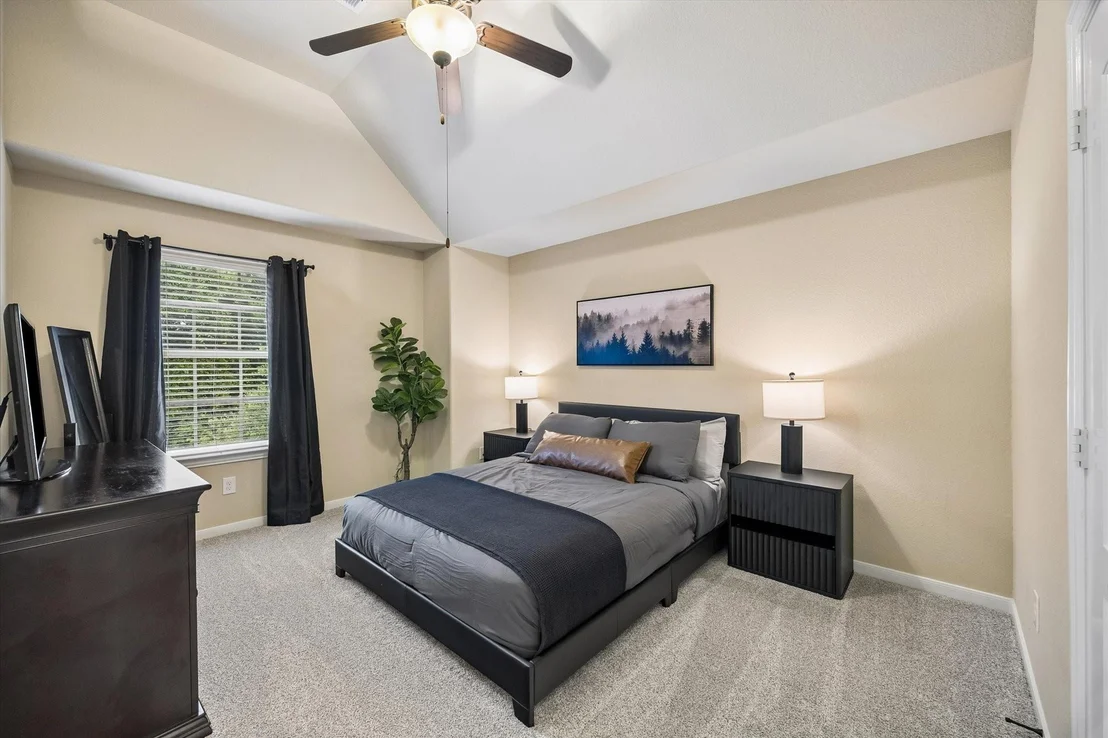 Photo of 18 Blue Bungalow Drive